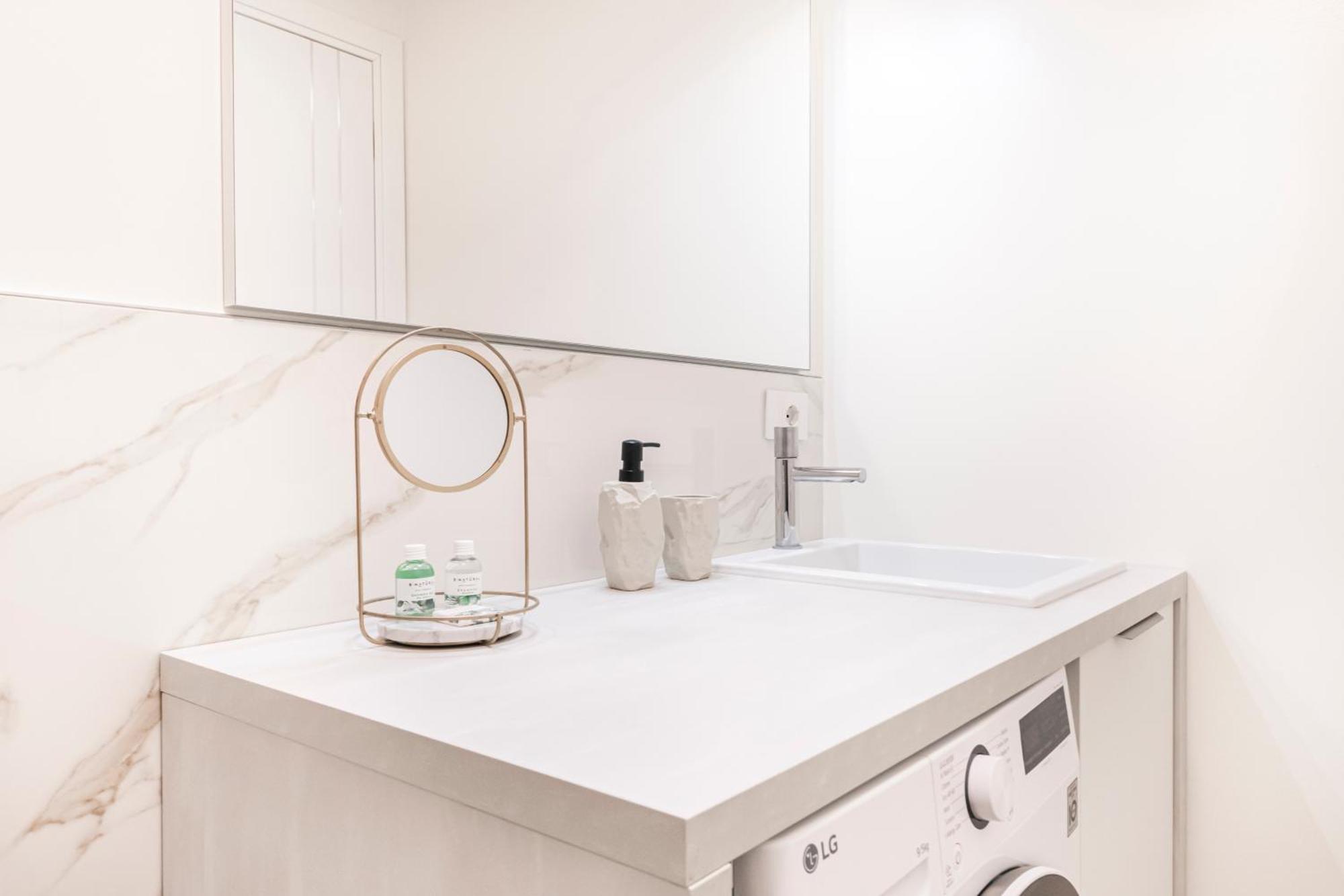 Easylife - Design And Relax In The Heart Of Appartamento